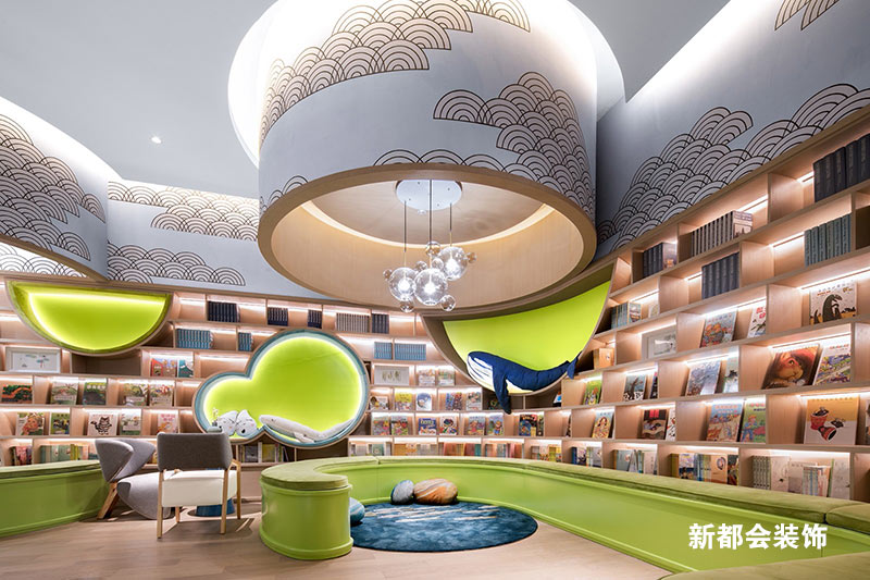 搭配創(chuàng)意沙發(fā)可以增添閱讀體驗(yàn)