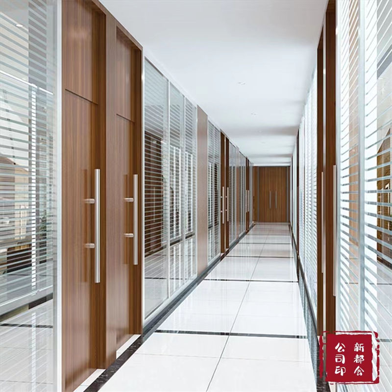 辦公室過(guò)道裝飾