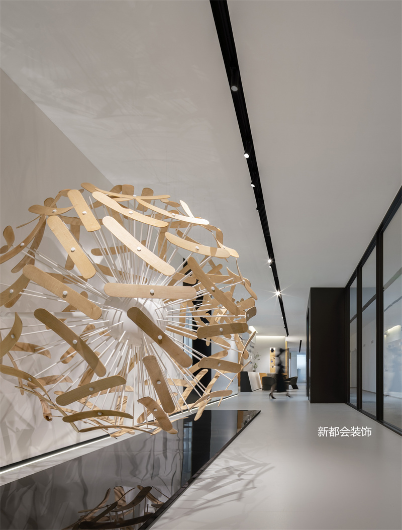 地產(chǎn)公司辦公空間裝修效果